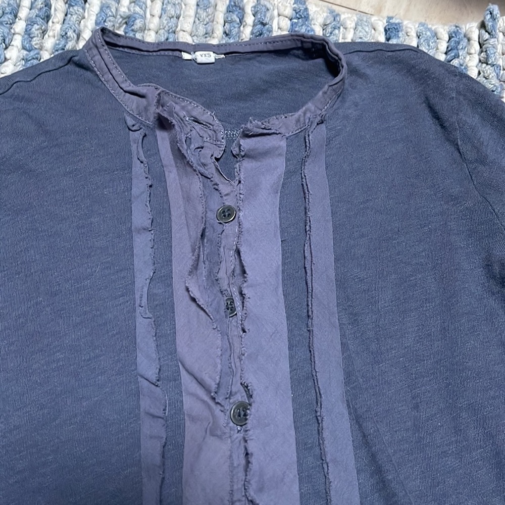 💜J. Crew 💜Cotton Blouse XXS Gray Ruffle Button Detail Soft like T-Shirt! B… - Picture 2 of 16